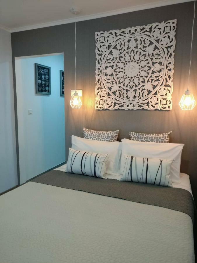 V4 Apartman Horta  Kültér fotó